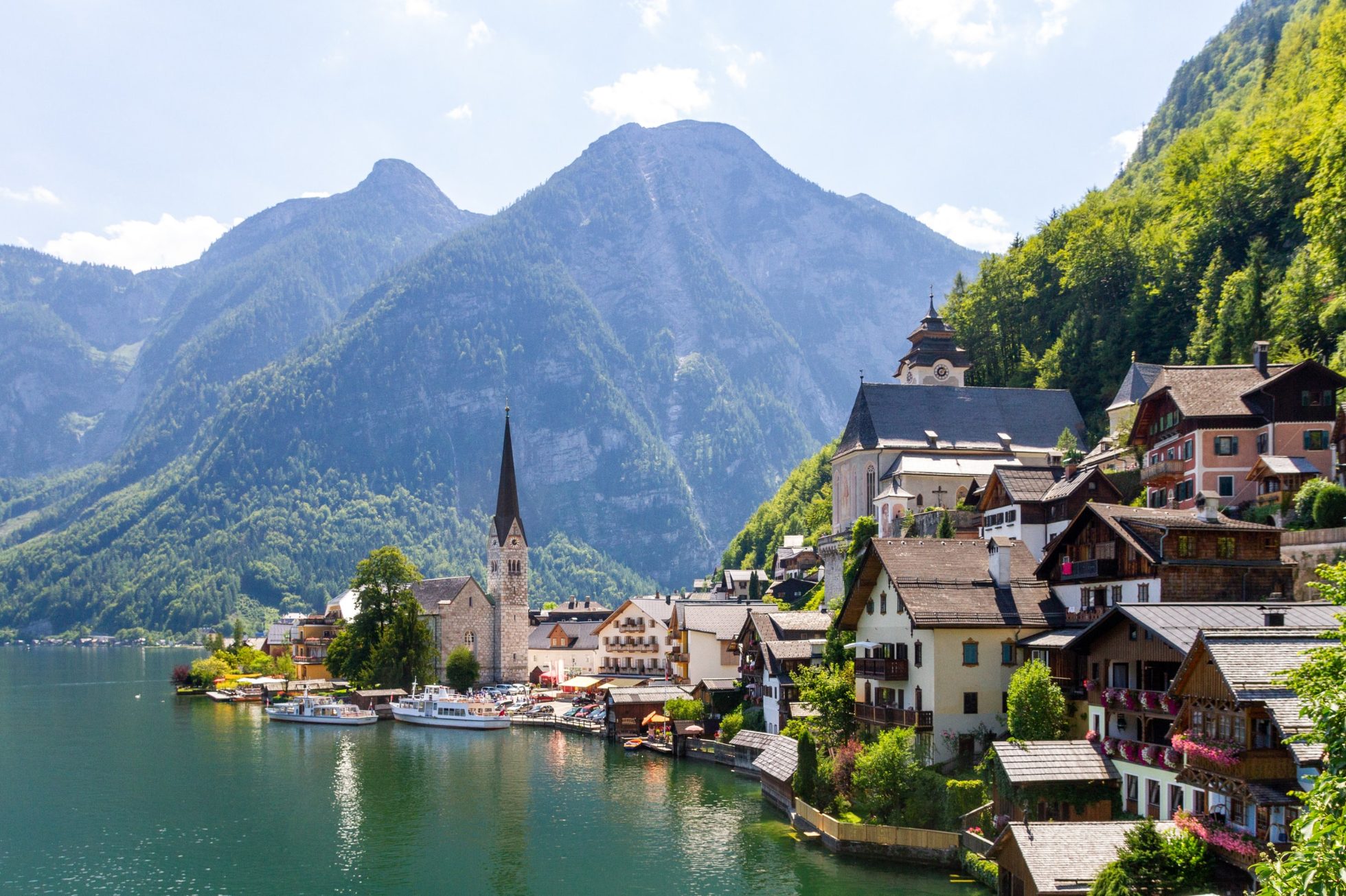 Najpopularniejszy widok na miasteczko Hallstatt w Austrii