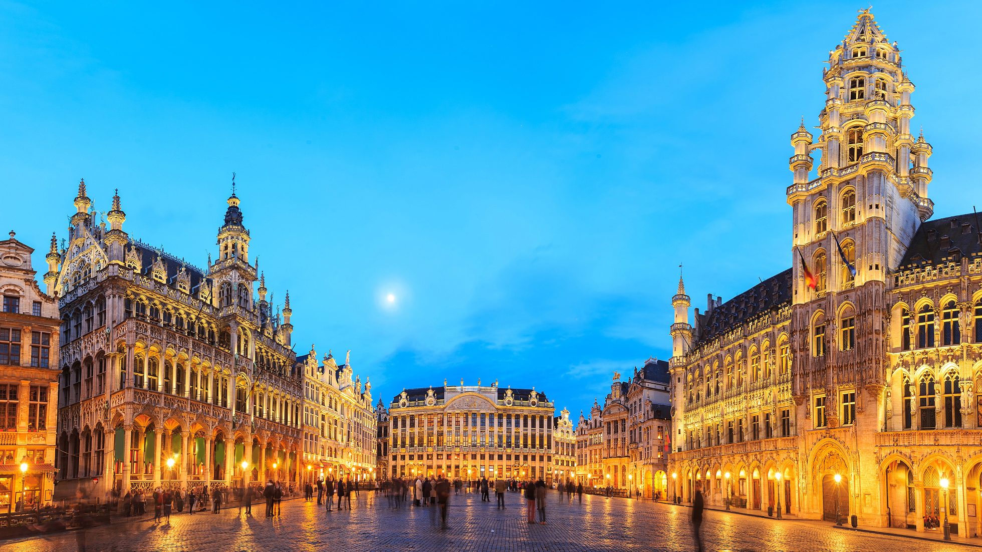 A great square in Brussels at night