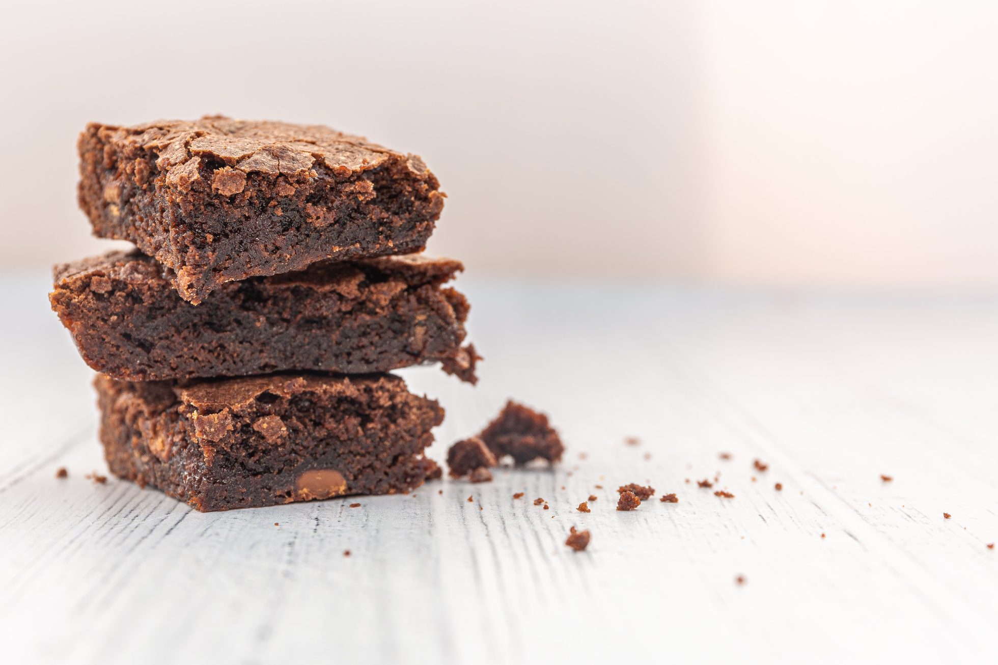 Typowy amerykański deser - intensywnie czekoladowe brownie