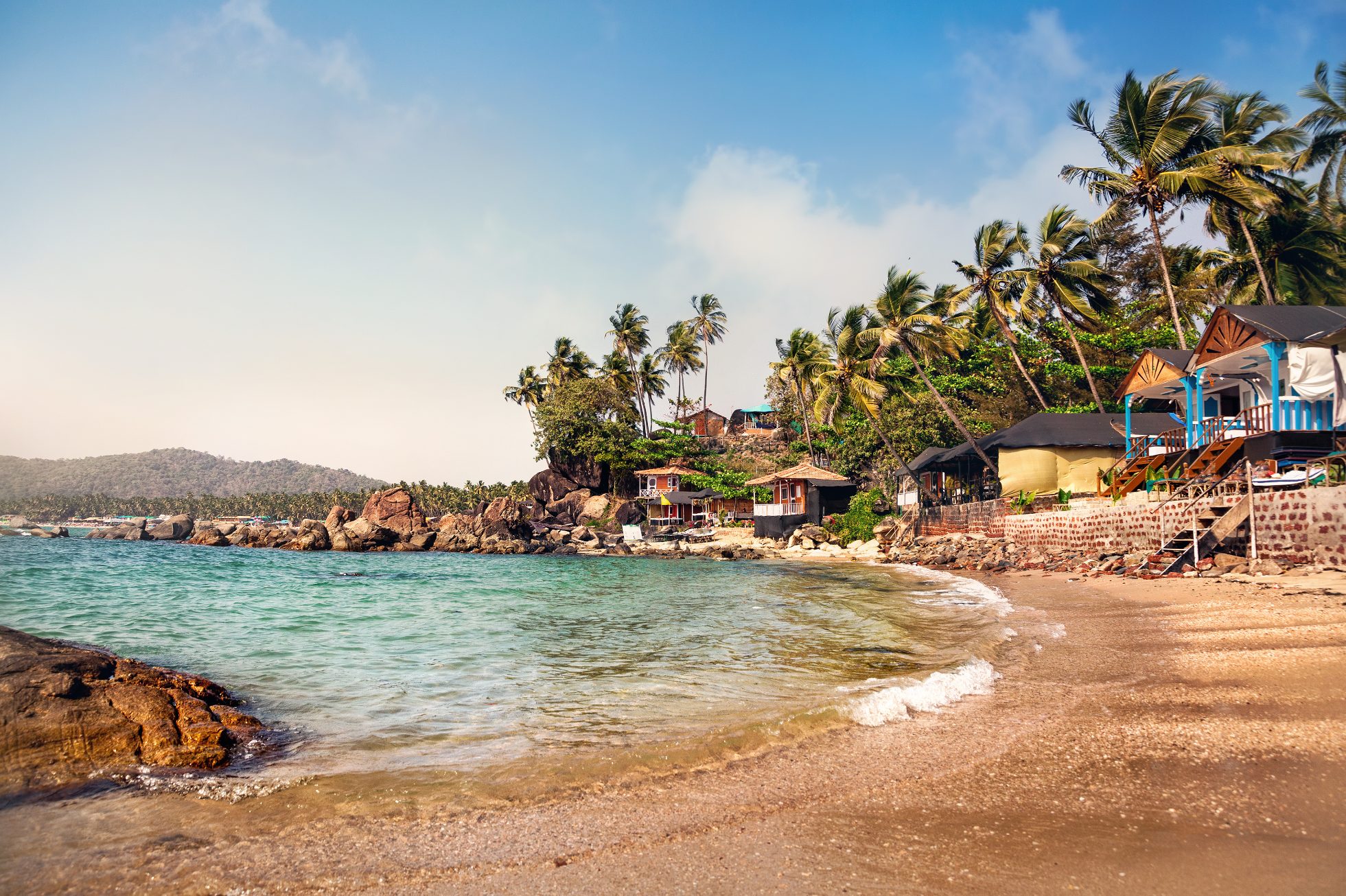 Cottage vicino a Lagoon in Sunny Day a Dreamy Tropical Palolem Beach a Goa, India,