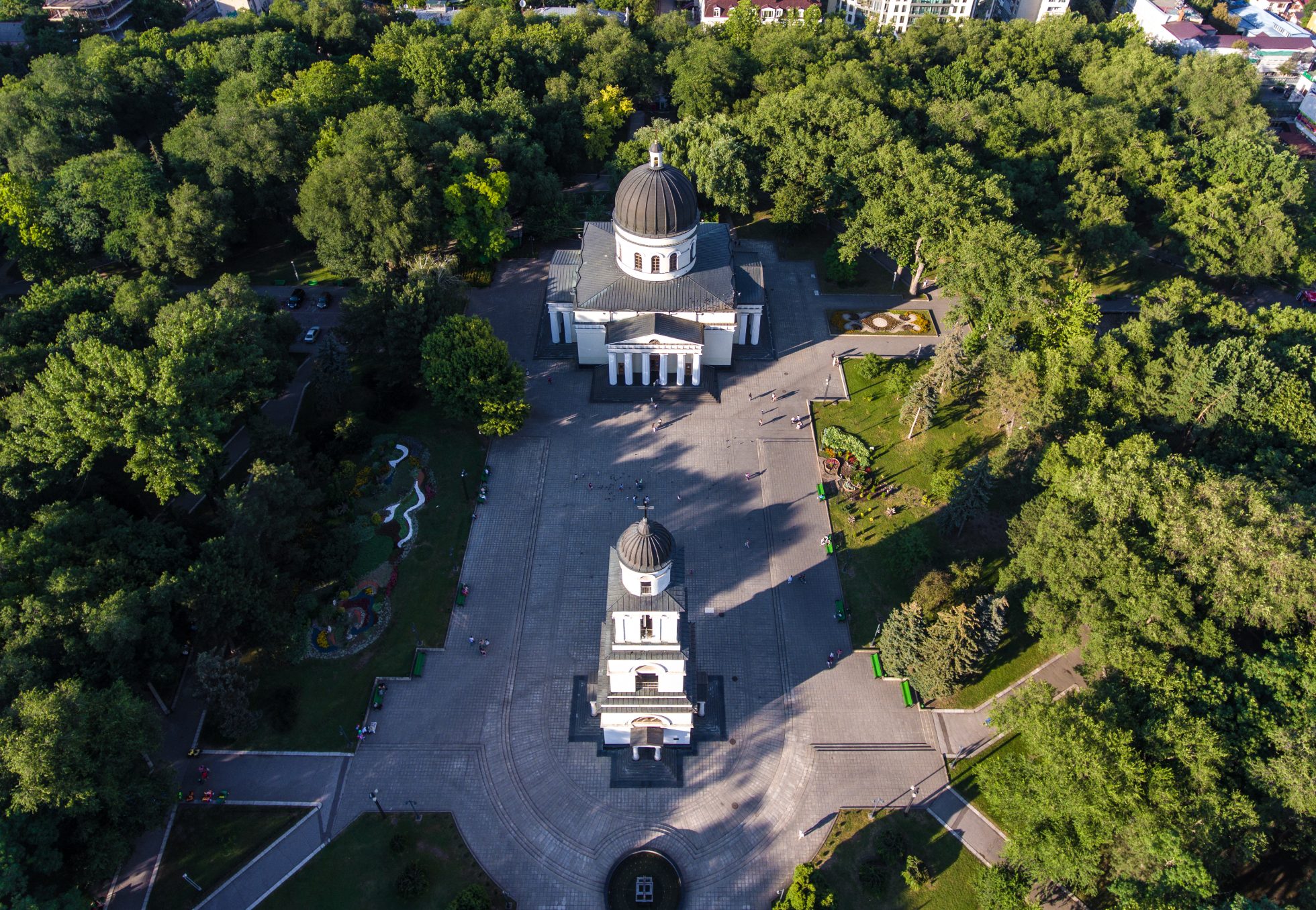 Widok z lotu ptaka na park w Kiszyniowe