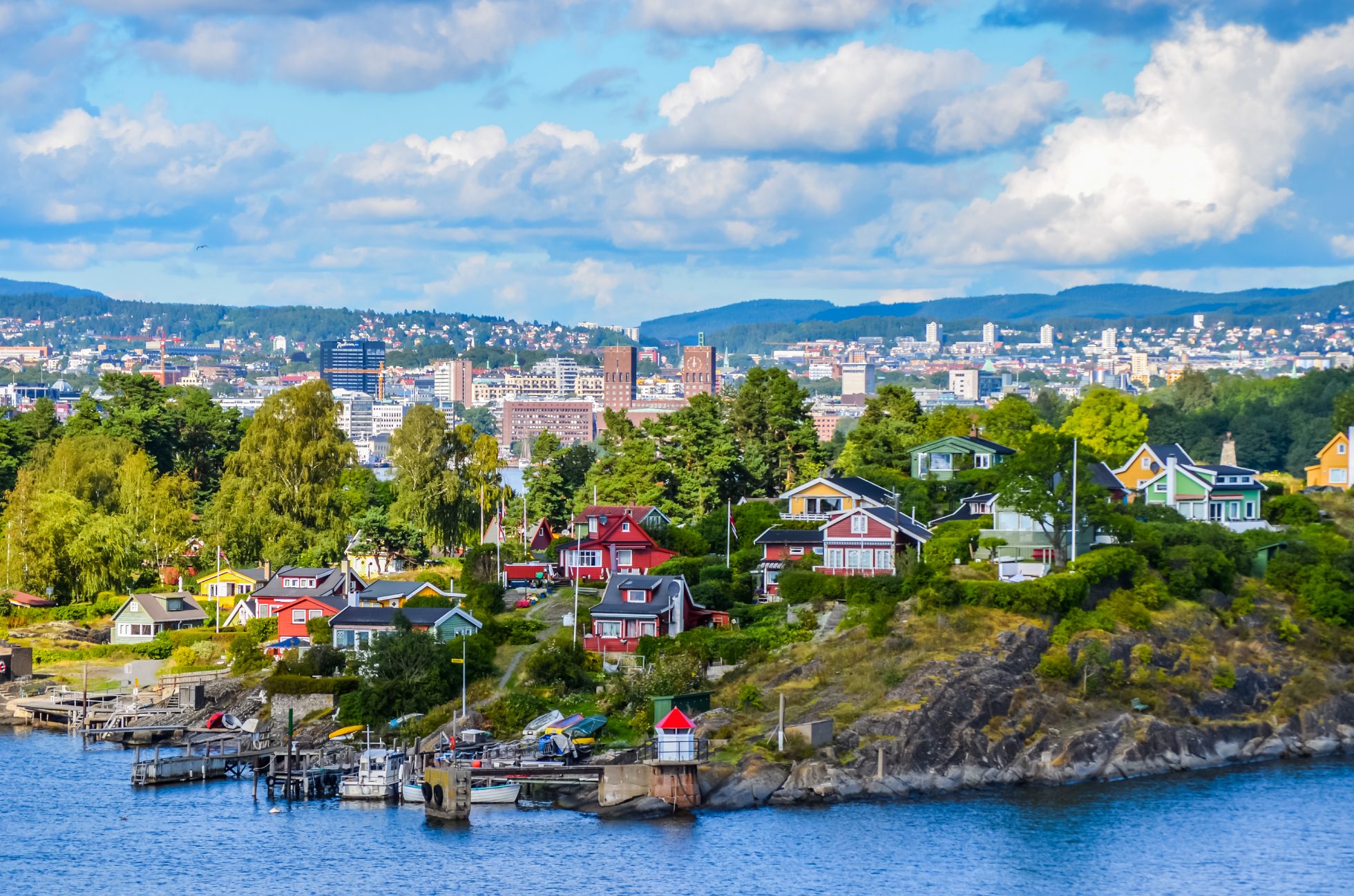 Malownicze wybrzeże Oslo - loty do Norwegii