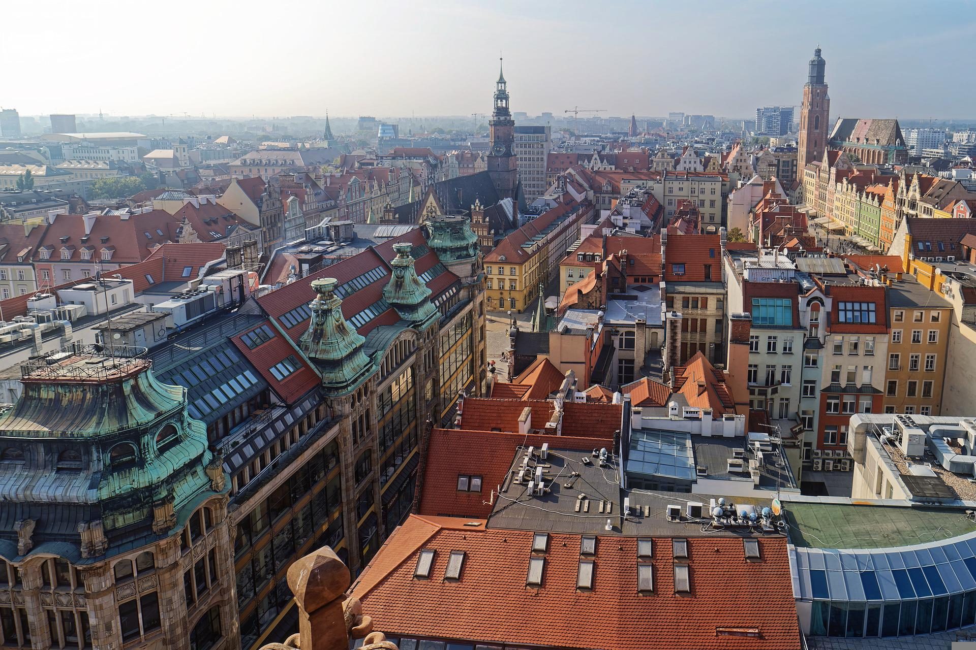 panorama of Wroclaw, where to go on vacation in Poland?