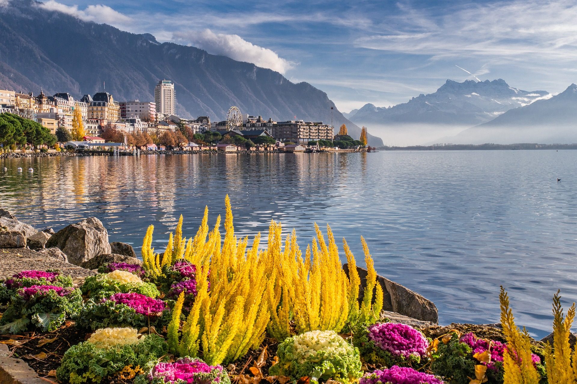 Widok na Montreaux i Jezioro Genewskie