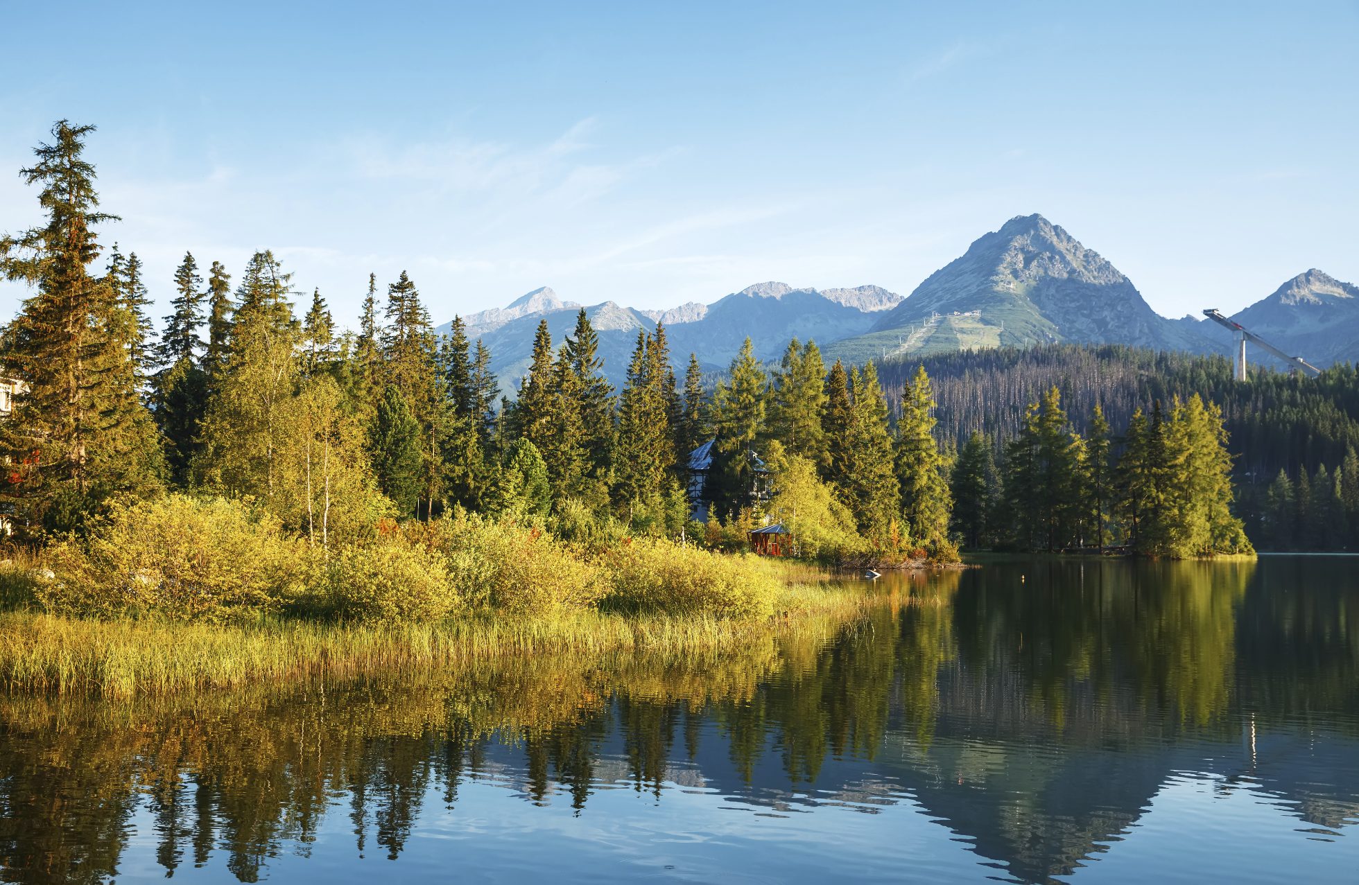 Lago di montagna nell'alto tatra