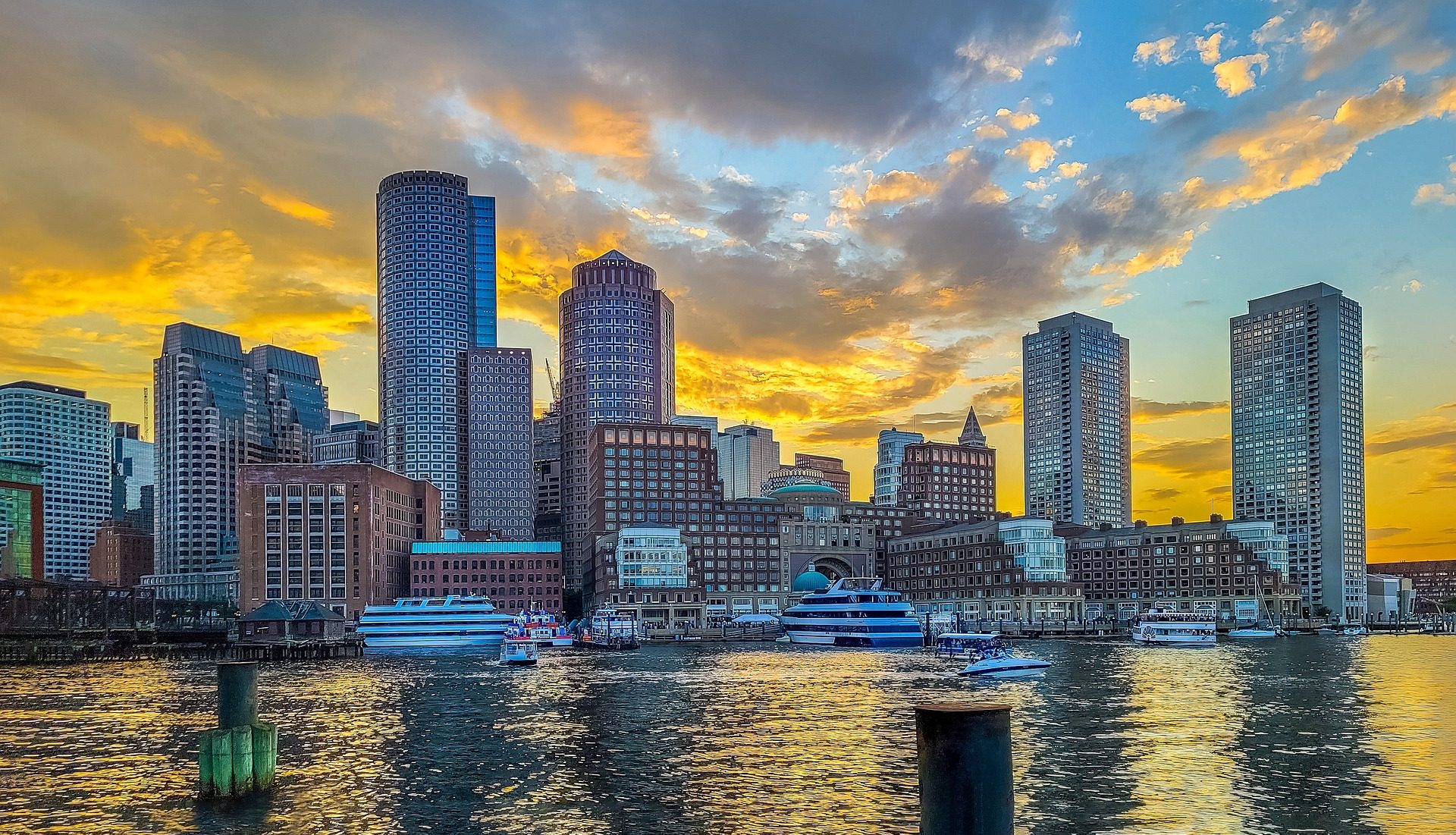 Widok na Boston o zachodzie słońca