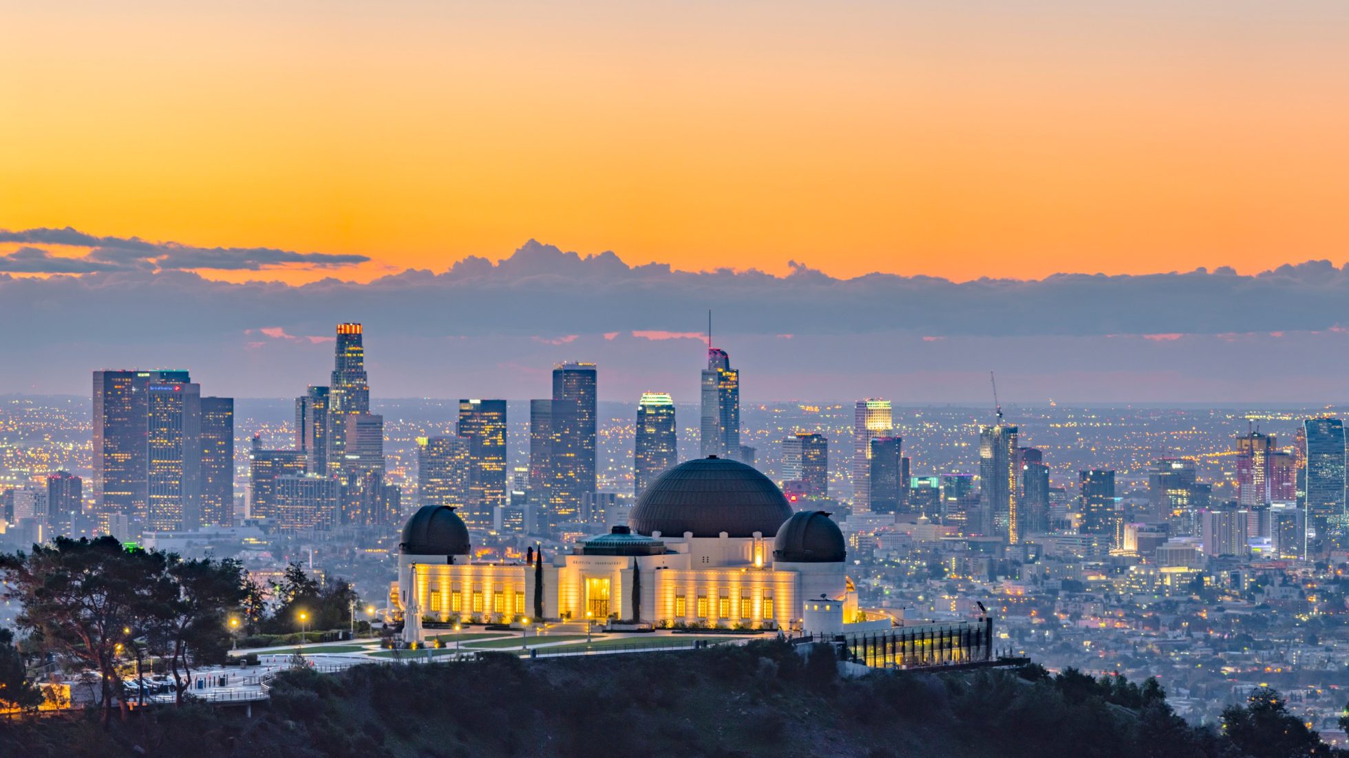 A view of Los Angeles at night from above