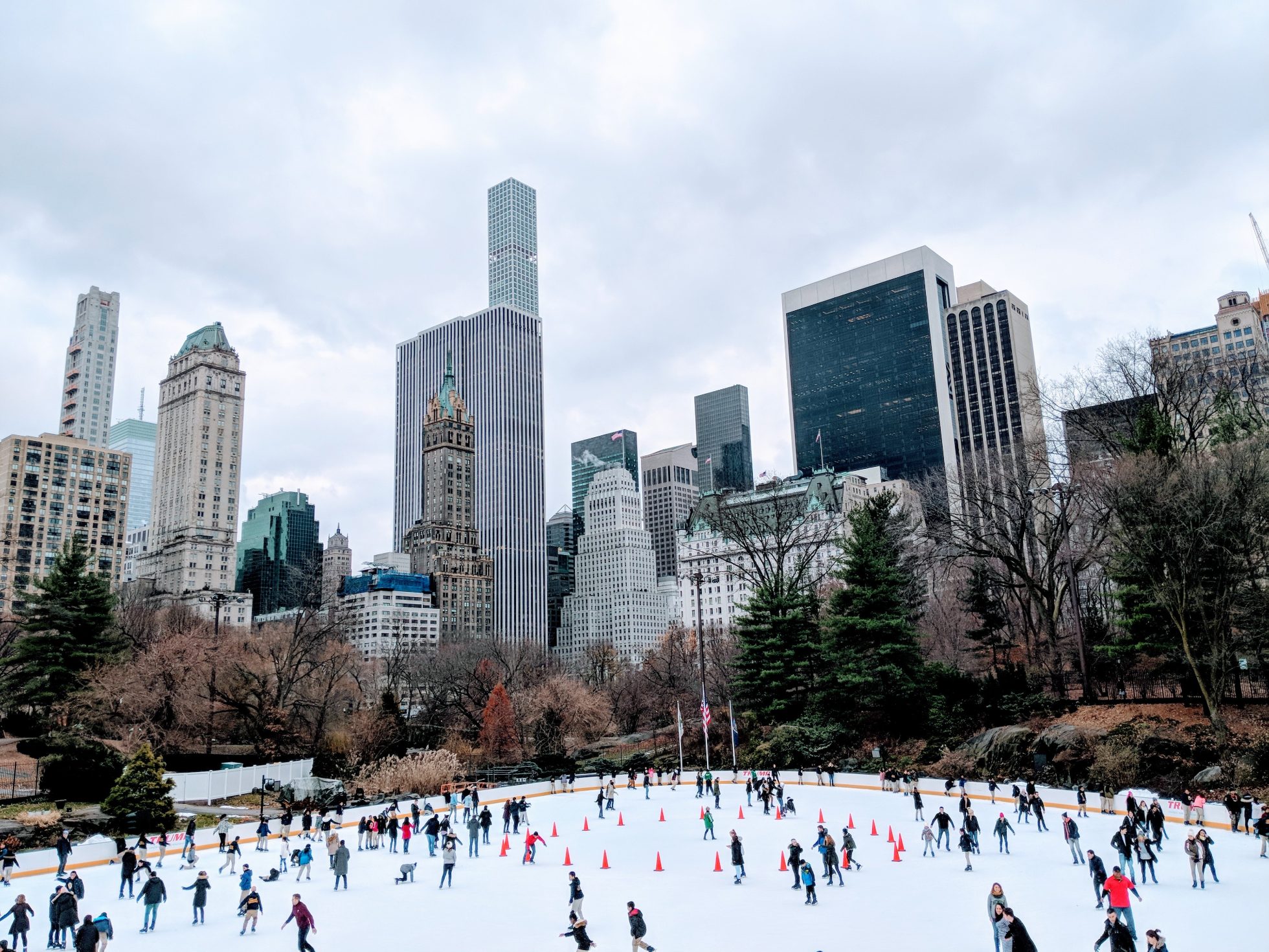 Central Park w Nowym Jorku zimą, gdzie na wakacje w styczniu