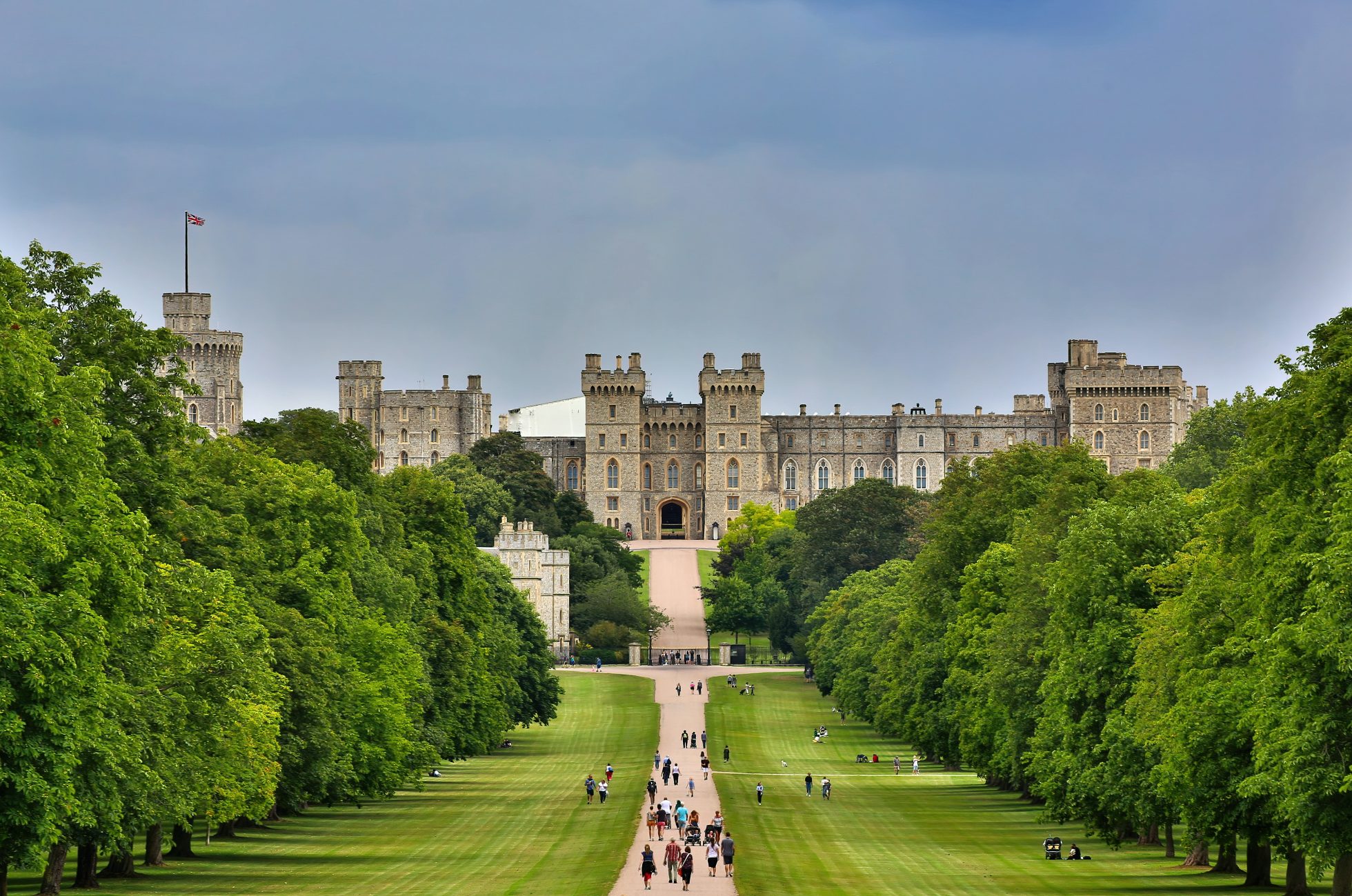 The photo shows Windsor Castle in the UK.