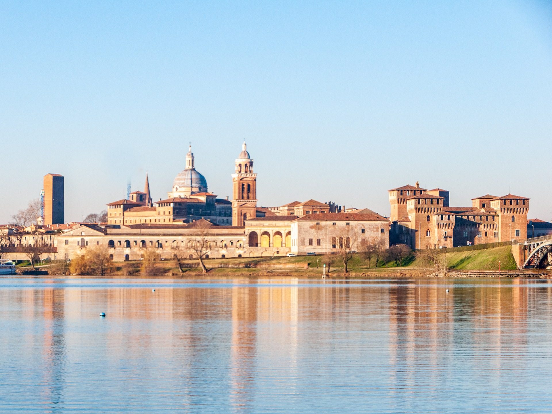 panorama zabytkowej Mantui, nieznane miasta Włoch
