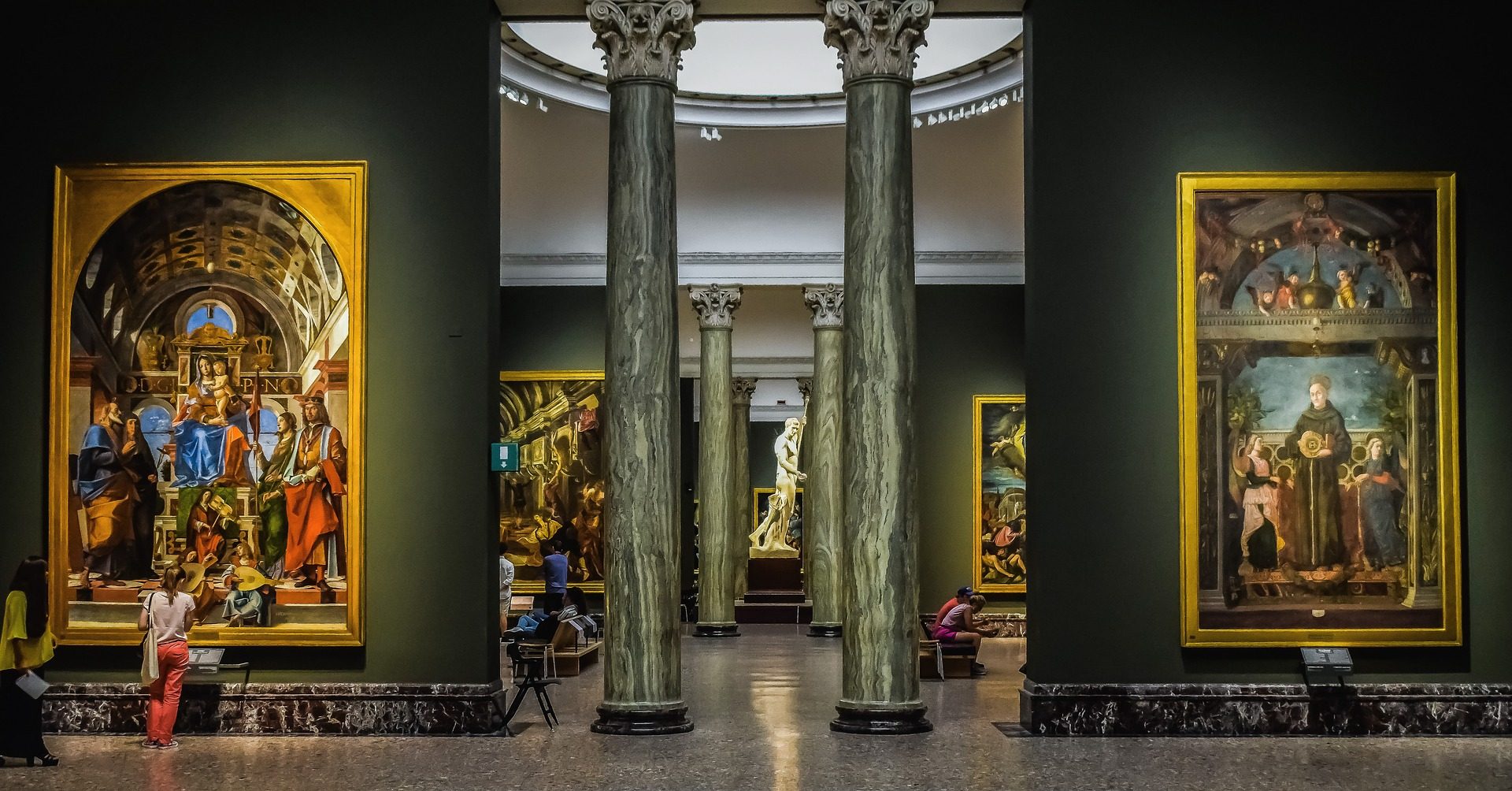 sala z obrazami w Galerii Brera w Mediolanie, muzea Włochy