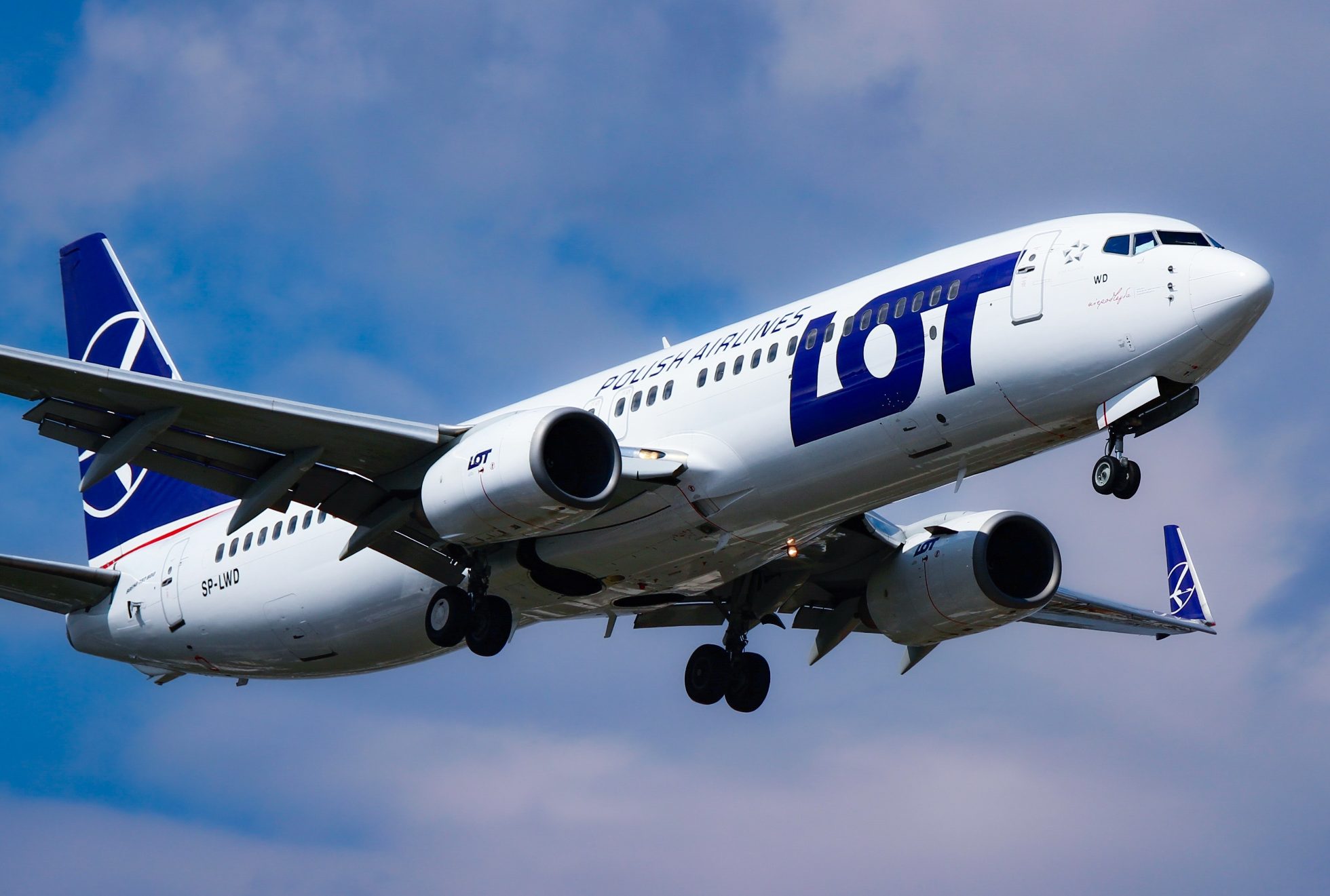 Boeing 737 lądujący na Lotnisku Chopina