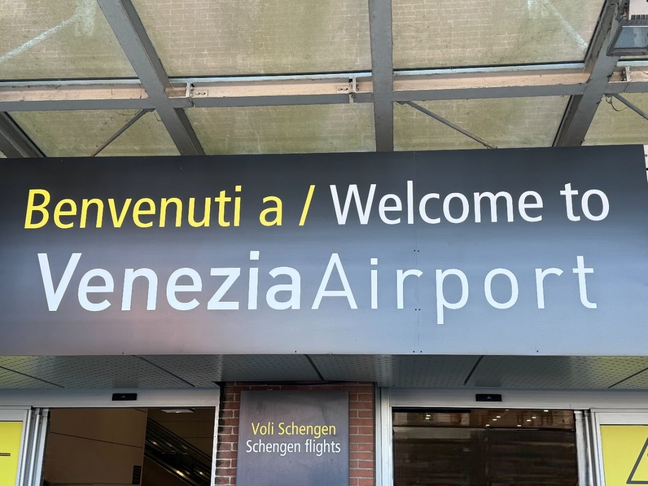 Welcome to Venezia Airport