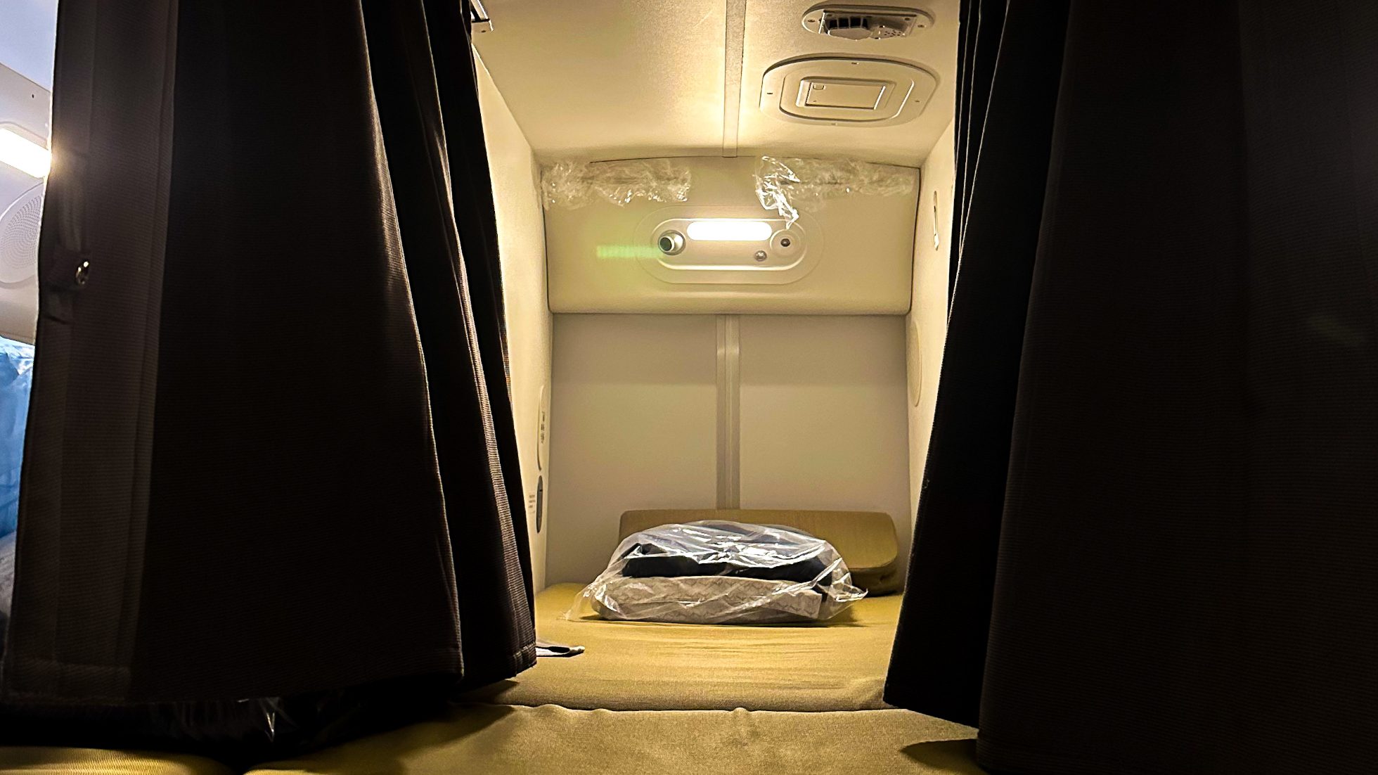 Strefa odpoczynku załogi w samolocie Boeing 787.