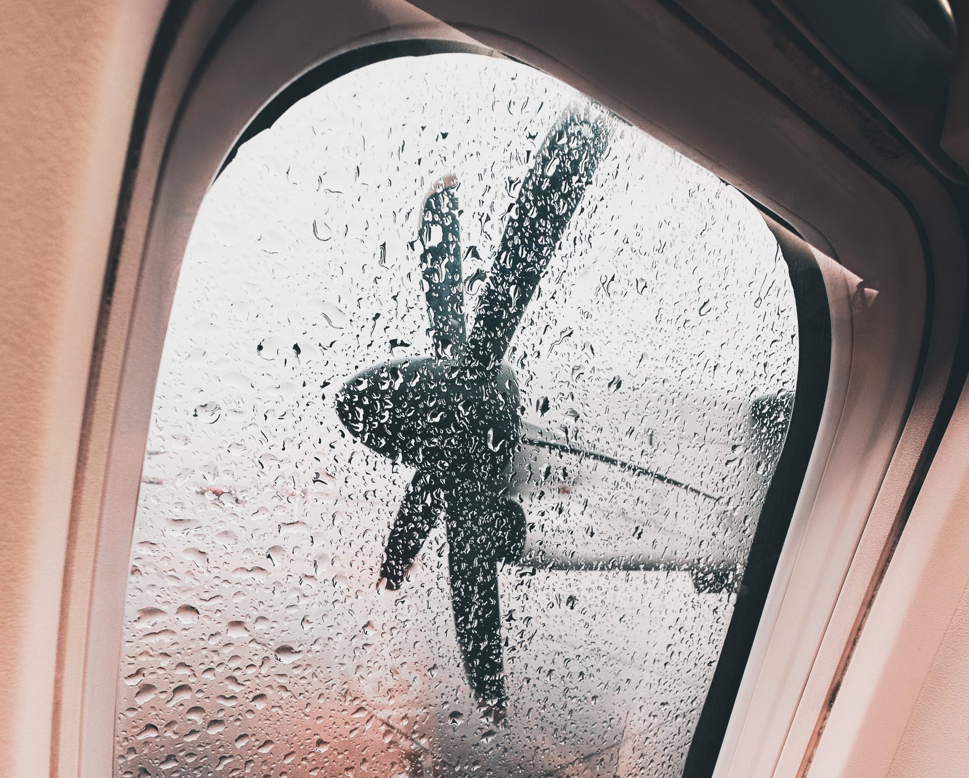 Bombardier Q400 - widok na śmigło 